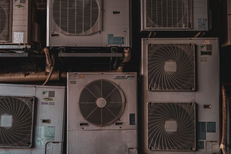 why does my ac run all day in extreme heat